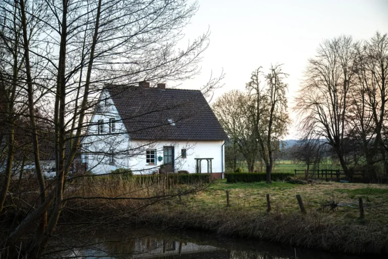 Jak kupić dom na wsi?